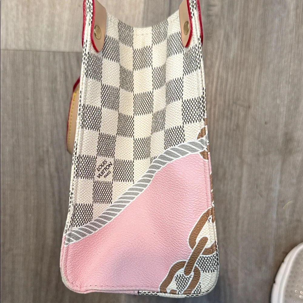 Louis Vuitton OnTheGo MM - Picture 9 of 16